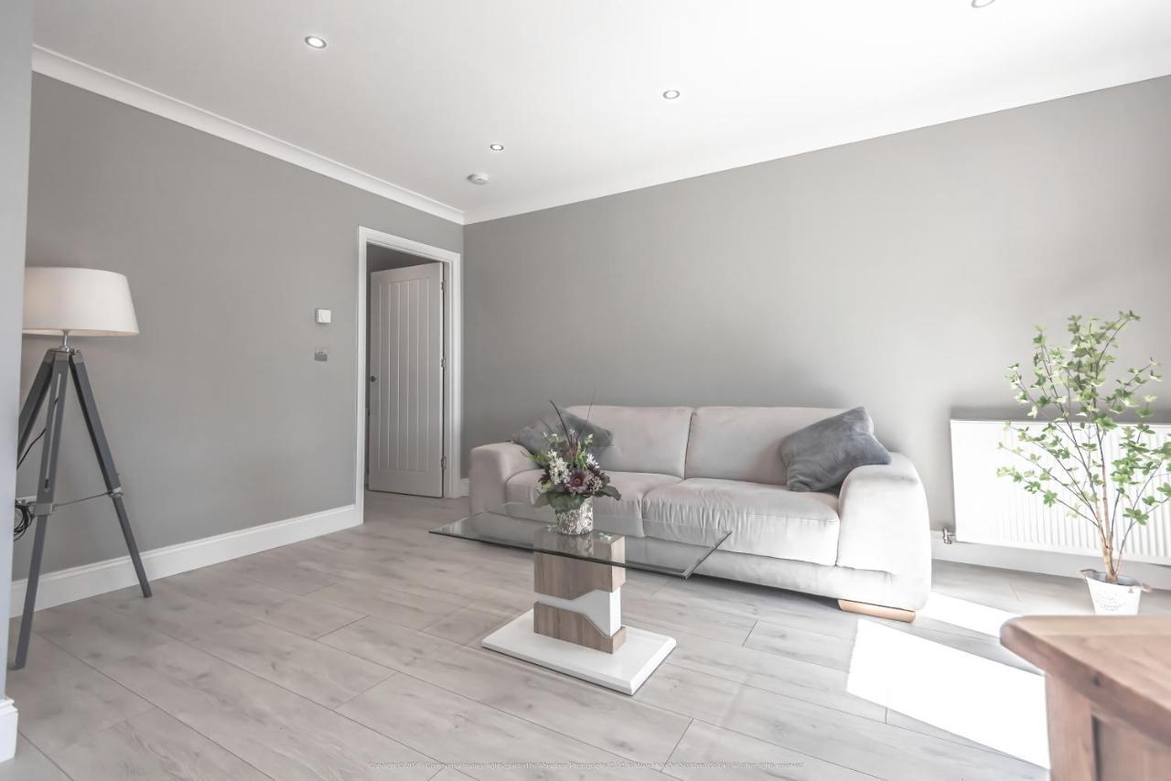 Lovely 1-bed In With Hot Tub