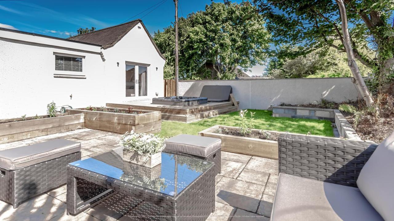 Lovely 1-bed In With Hot Tub Kelty