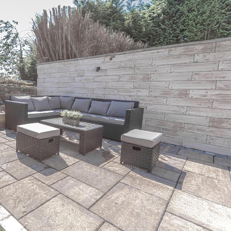 Lovely 1-bed In With Hot Tub *
